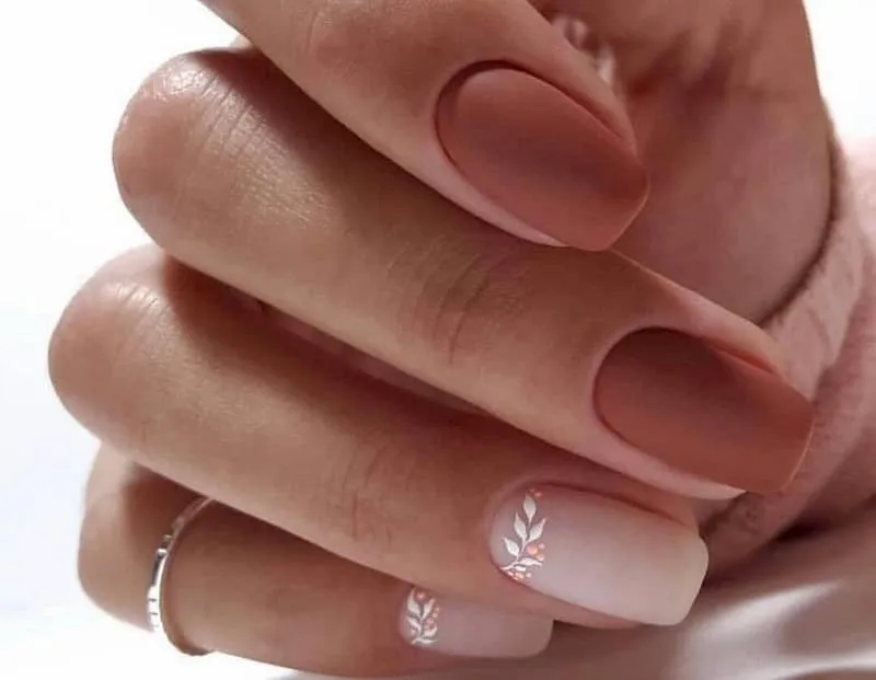 12 màu nail dành cho người da ngăm đen thêm tỏa sáng