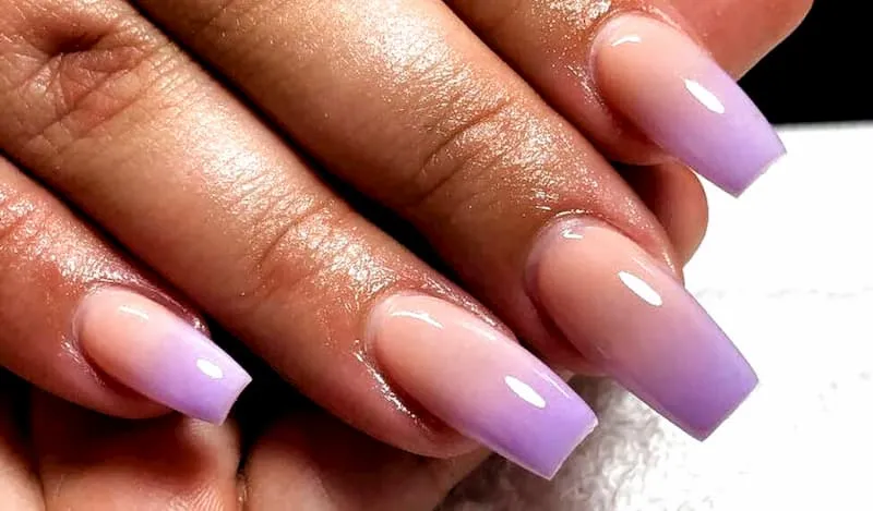 12 màu nail dành cho người da ngăm đen thêm tỏa sáng