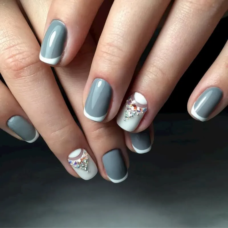 12 màu nail dành cho người da ngăm đen thêm tỏa sáng