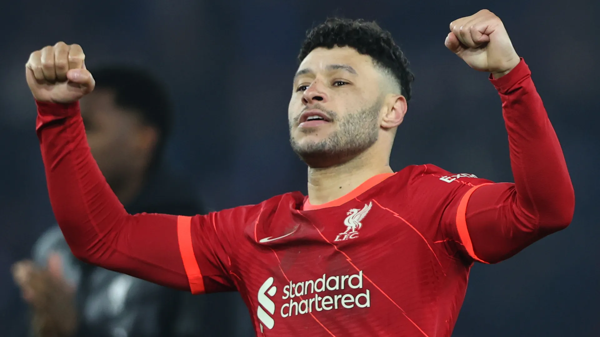 Alex Oxlade-Chamberlain Là Ai? Sự Nghiệp Của Tiền Vệ Người Anh