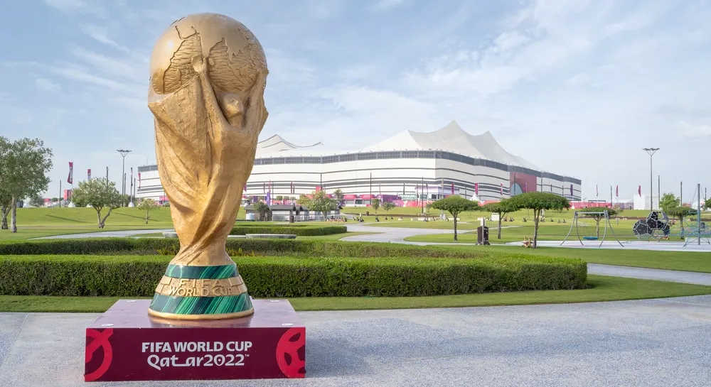 Có giới hạn độ tuổi khi chơi ở World Cup không? (+5 cầu thủ trẻ nhất chơi trong đó)