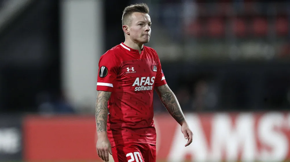 Jordy Clasie Là Ai? Thông Tin Chi Tiết Về Tiền Vệ Người Hà Lan