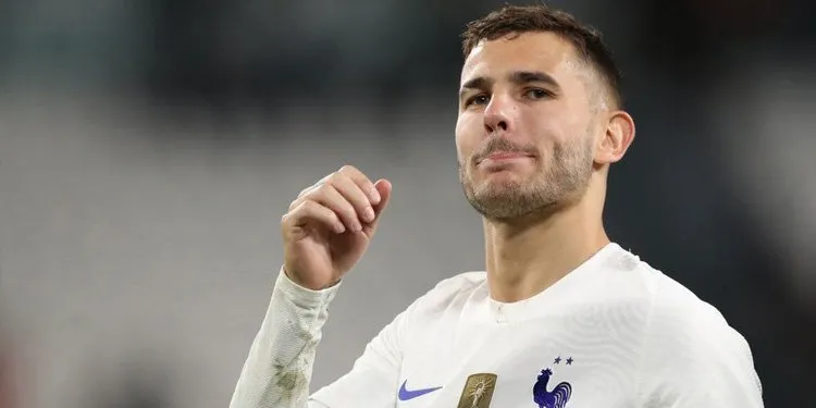 Lucas Hernandez Là Ai? Sự Nghiệp & Cuộc Sống Của Nam Cầu Thủ