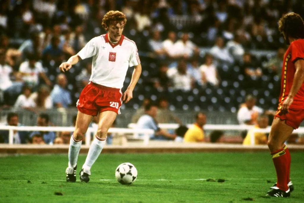 Zbigniew Boniek Là Ai? Sự Nghiệp Bóng Đá Và Cuộc Sống Của Cựu Cầu Thủ